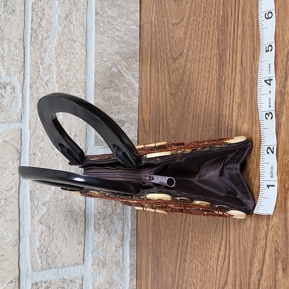 ADORABLE BATHOK KOI Coconut Shell Mini Bag - Picture 12 of 13